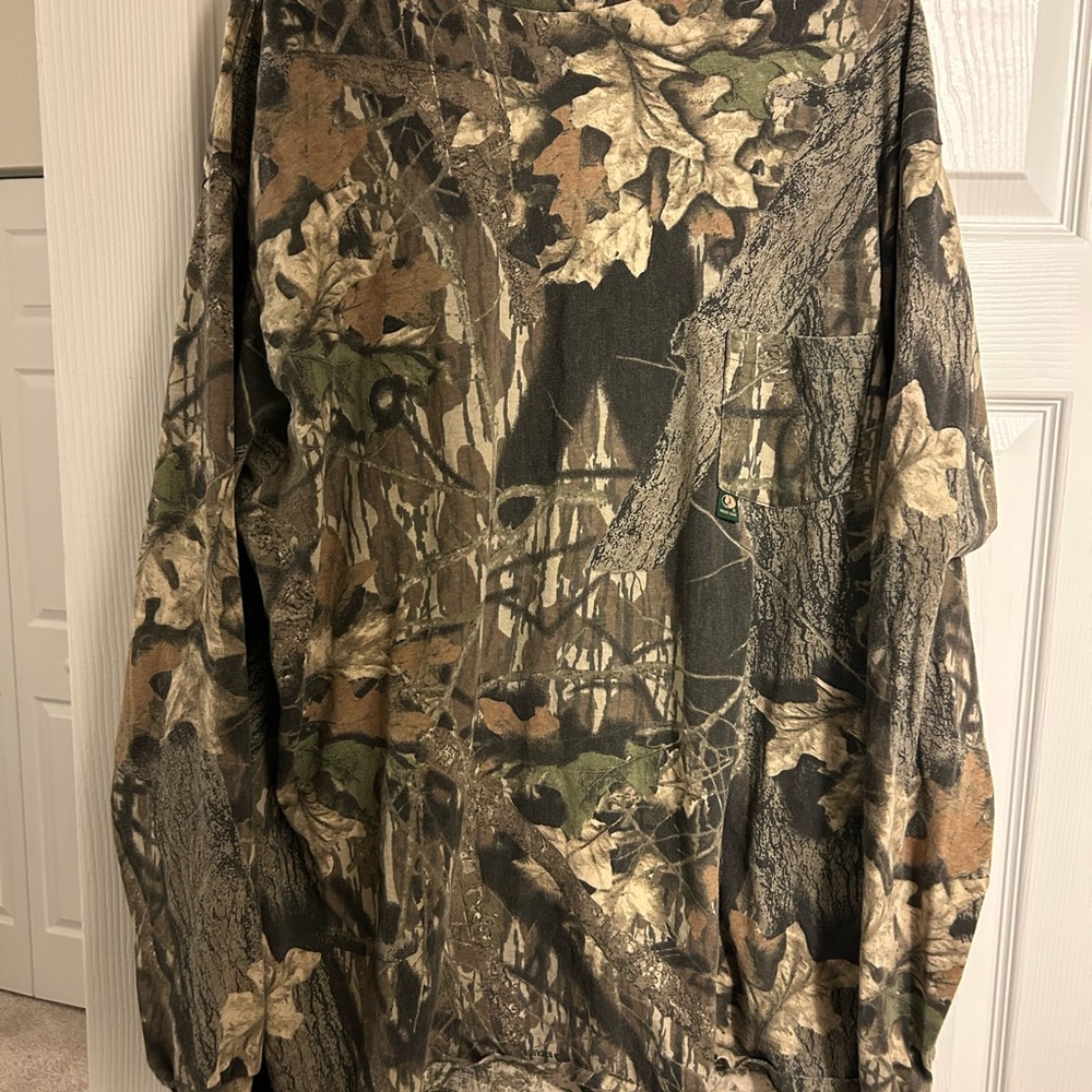 VINTAGE! Mossy Oak Men's Camouflage Long Sleeve Tee